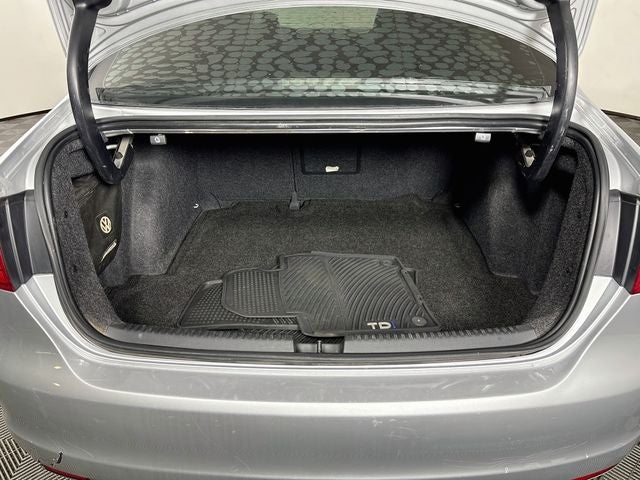2014 Volkswagen Jetta 2.0L TDI w/Premium/Navigation