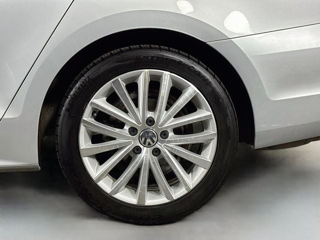2014 Volkswagen Jetta 2.0L TDI w/Premium/Navigation
