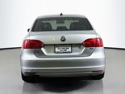 2014 Volkswagen Jetta 2.0L TDI w/Premium/Navigation