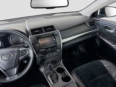 2016 Toyota Camry XSE