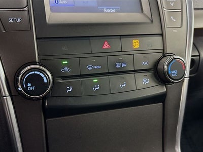 2017 Toyota Camry LE