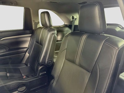 2018 Toyota Highlander SE