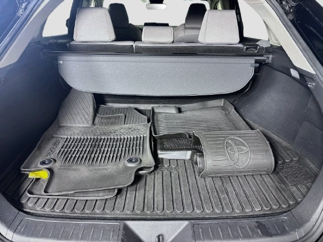 2022 Toyota Venza LE