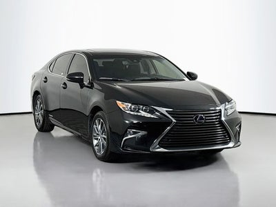 2017 Lexus ES 300h