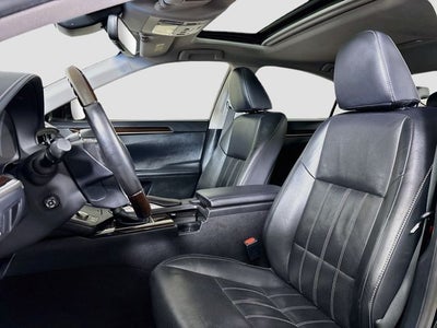 2017 Lexus ES 300h