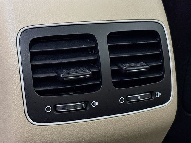 2016 Kia Cadenza Premium