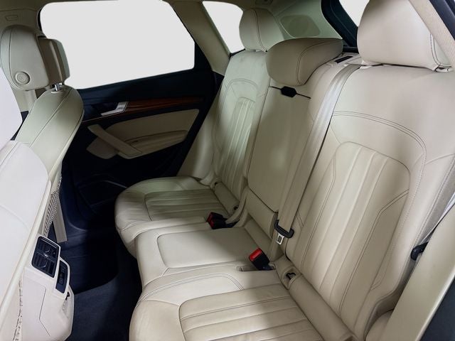 2022 Audi Q5 45 S line Premium Plus quattro