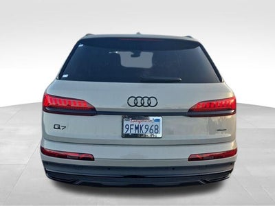 2023 Audi Q7 45 Premium Plus quattro