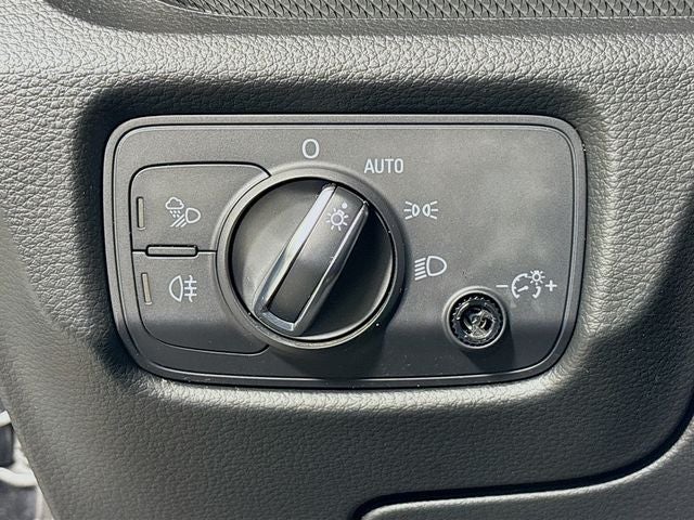 2018 Audi A3 e-tron 1.4t premium plus premium plus