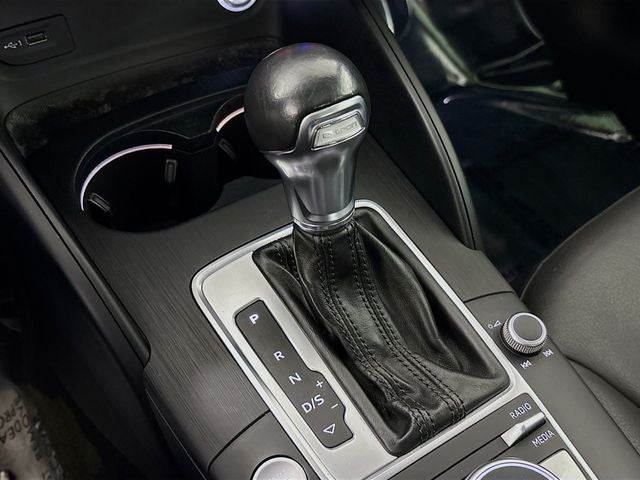 2018 Audi A3 e-tron 1.4t premium plus premium plus