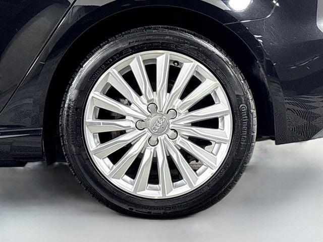 2018 Audi A3 e-tron 1.4t premium plus premium plus