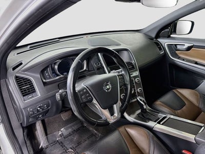 2015 Volvo XC60 T6 Platinum