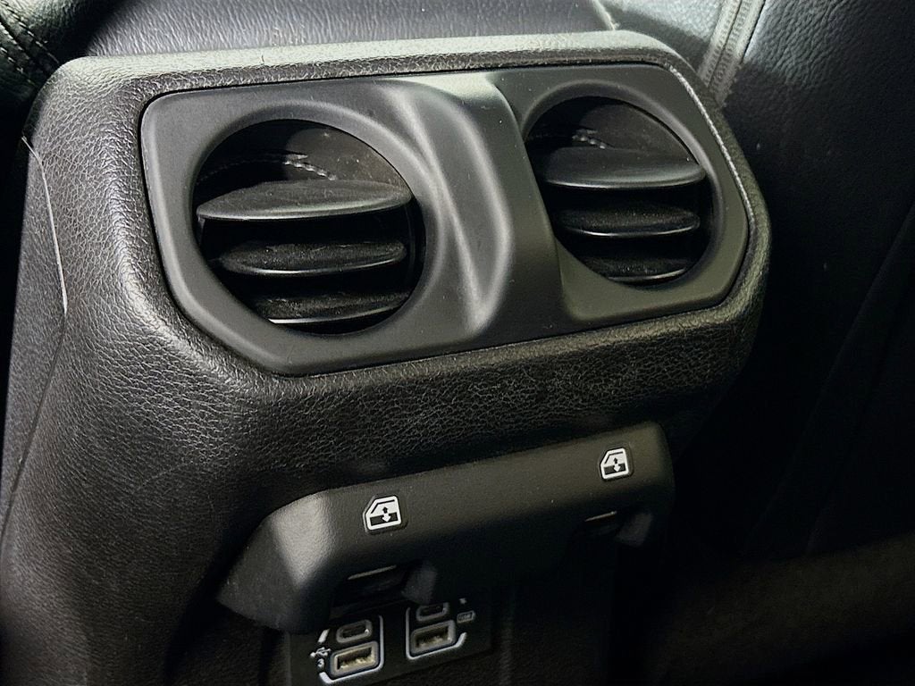 2019 Jeep Wrangler Unlimited Sahara 4x4