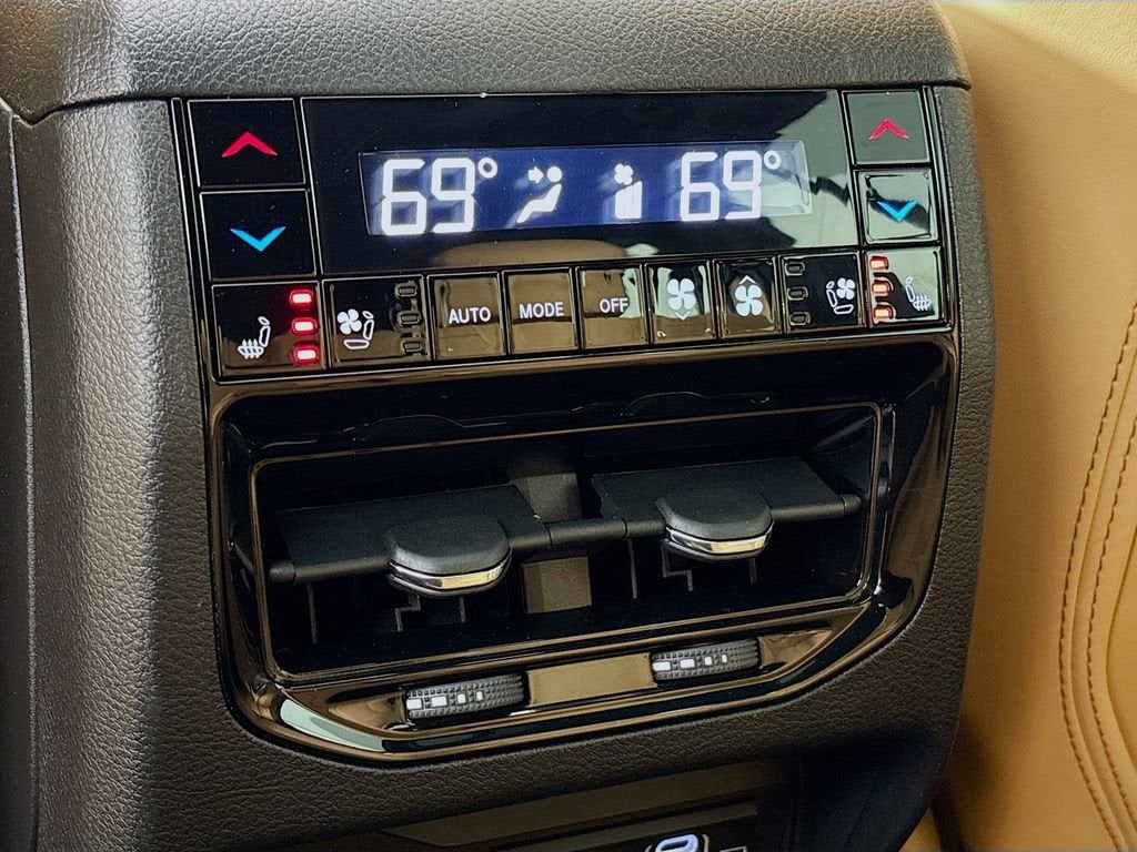 2025 Jeep Grand Cherokee L Summit Reserve 4x4