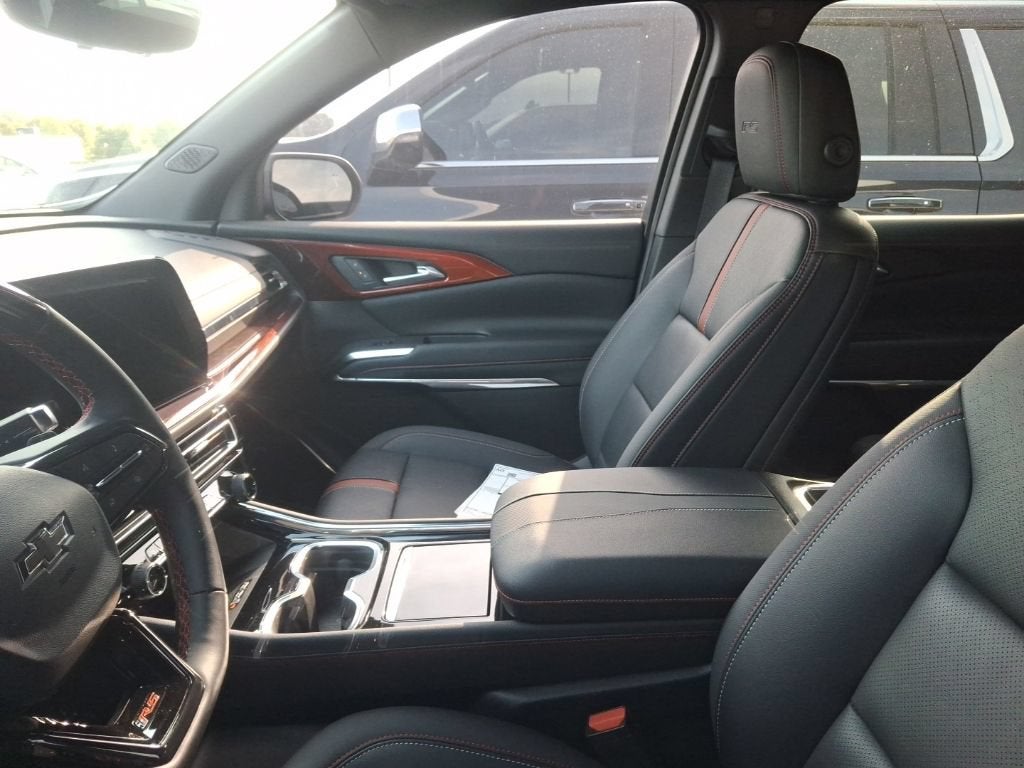 2025 Chevrolet Traverse RS