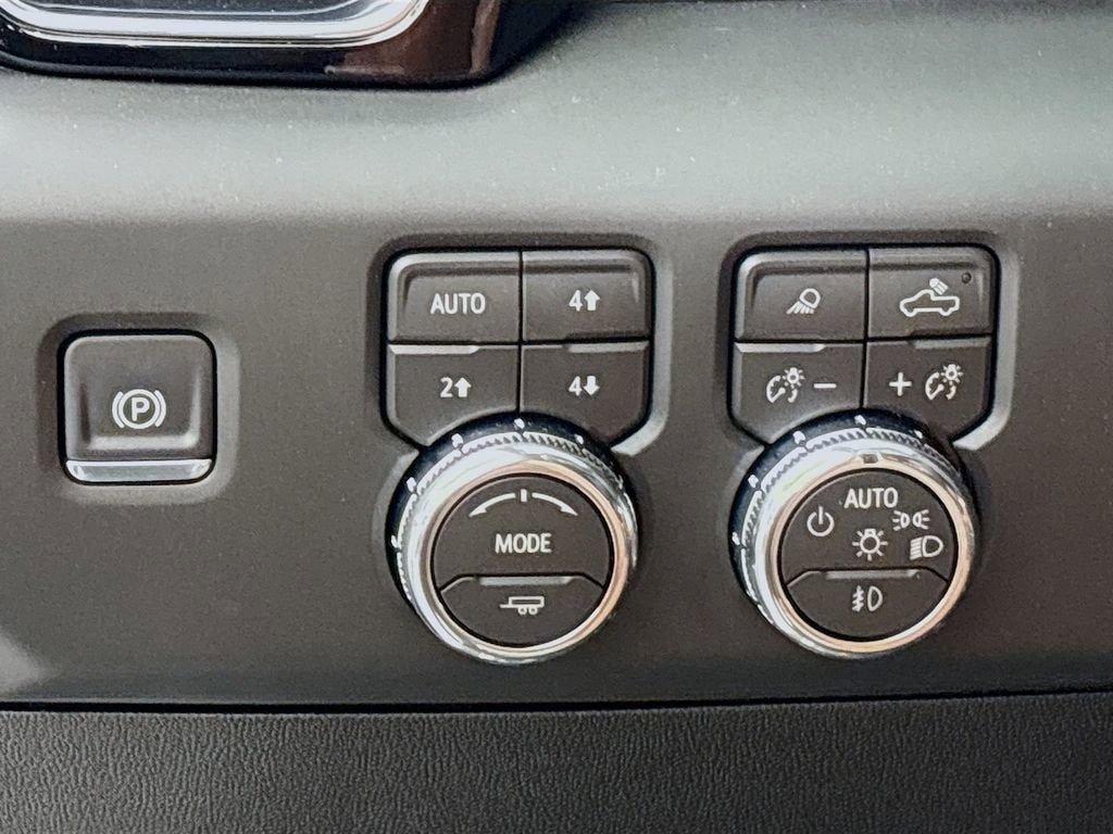 2026 GMC Sierra 3500 HD Denali Ultimate DRW