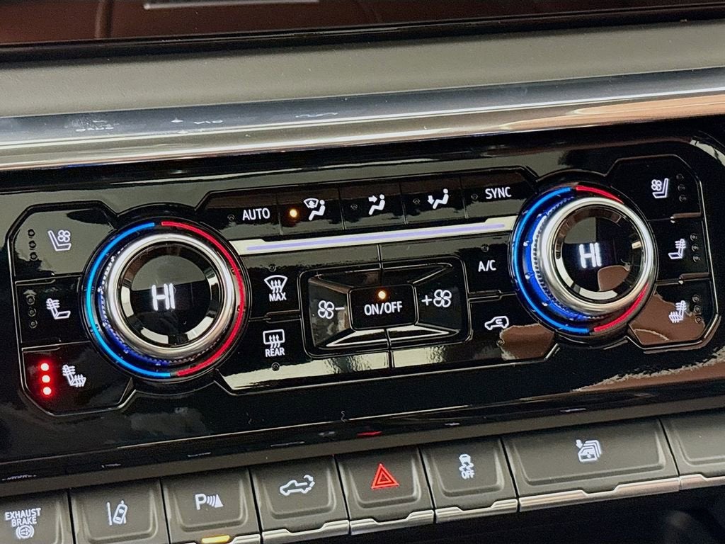 2026 GMC Sierra 3500 HD Denali Ultimate DRW