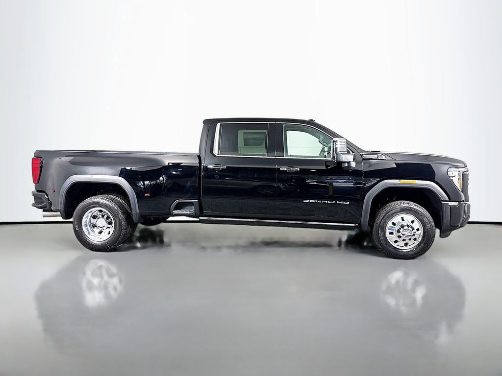 2026 GMC Sierra 3500 HD Denali Ultimate DRW