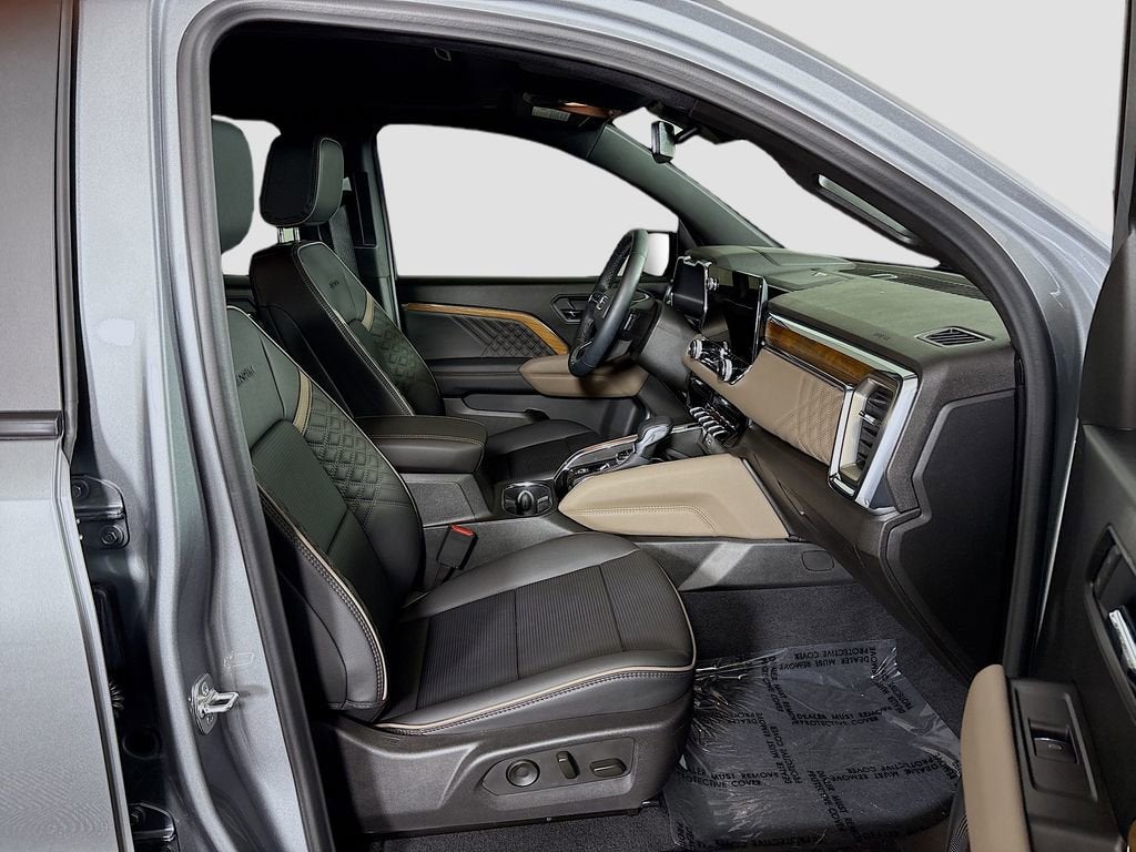 2025 GMC Canyon Denali