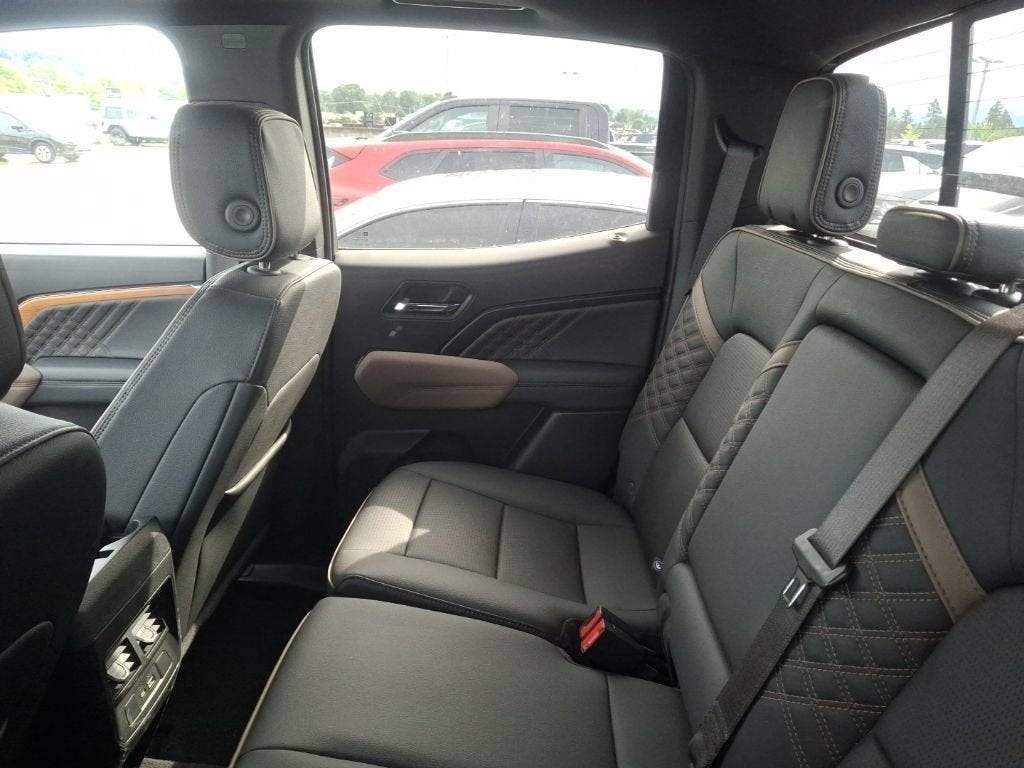 2024 GMC Canyon Denali