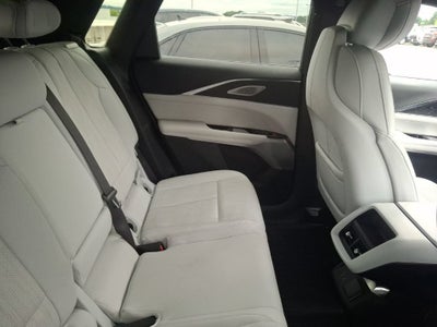 2024 Cadillac LYRIQ Luxury 2