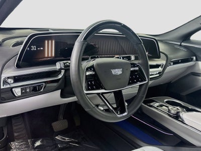 2024 Cadillac LYRIQ Luxury 2
