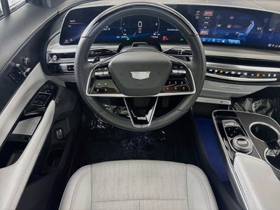 2024 Cadillac LYRIQ Luxury 2