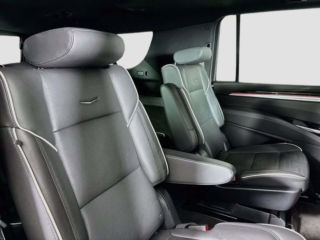 2025 Cadillac Escalade ESV Premium Luxury