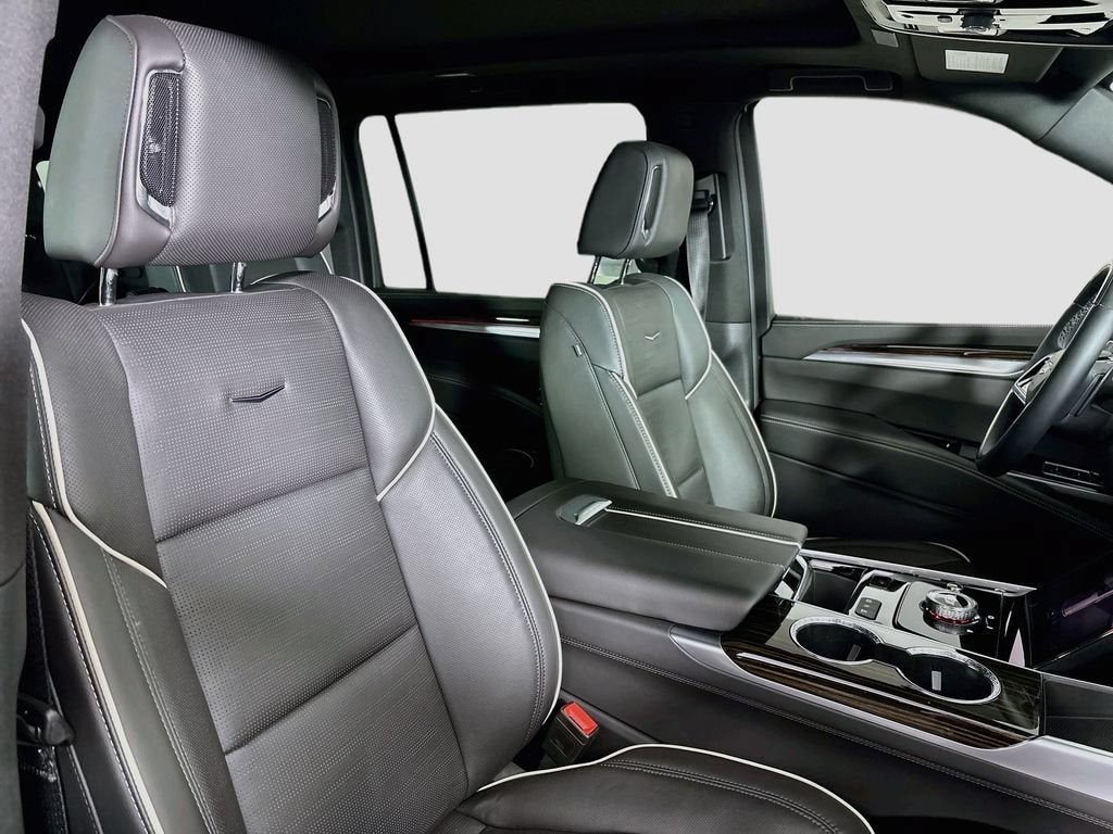 2025 Cadillac Escalade ESV Premium Luxury