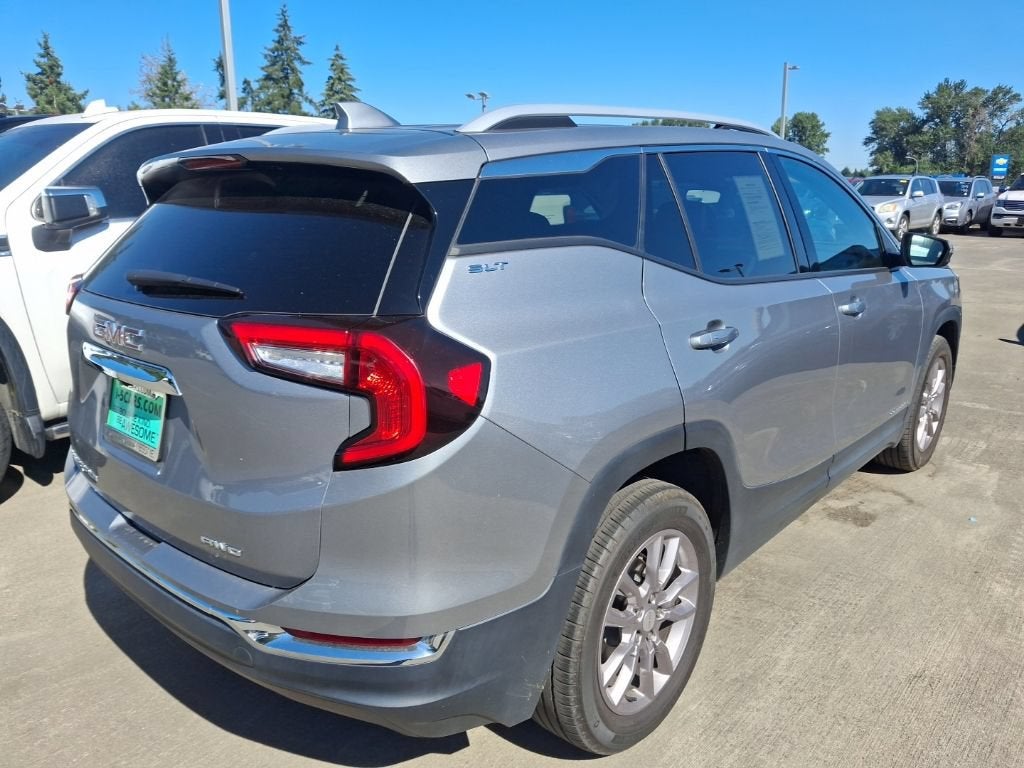 2024 GMC Terrain SLT