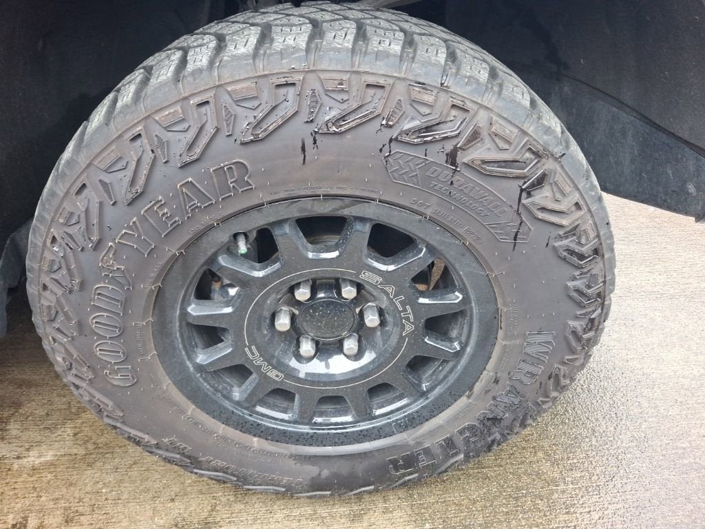 2023 GMC Sierra 1500 AT4X