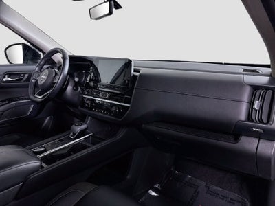 2023 Nissan Pathfinder SL 4WD