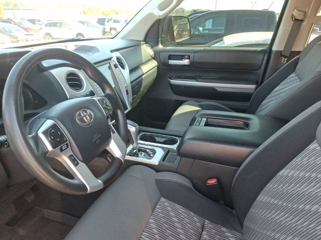 2018 Toyota Tundra SR5 5.7L V8