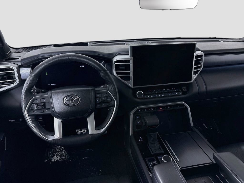 2025 Toyota Sequoia SR5