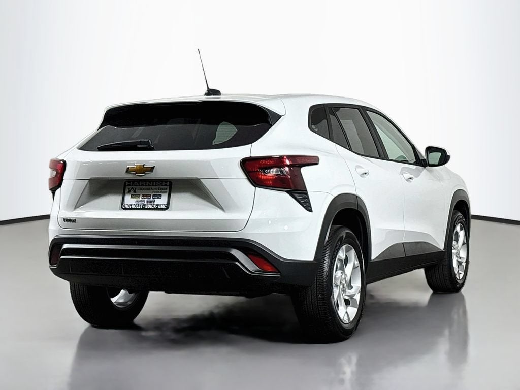 2025 Chevrolet Trax LS