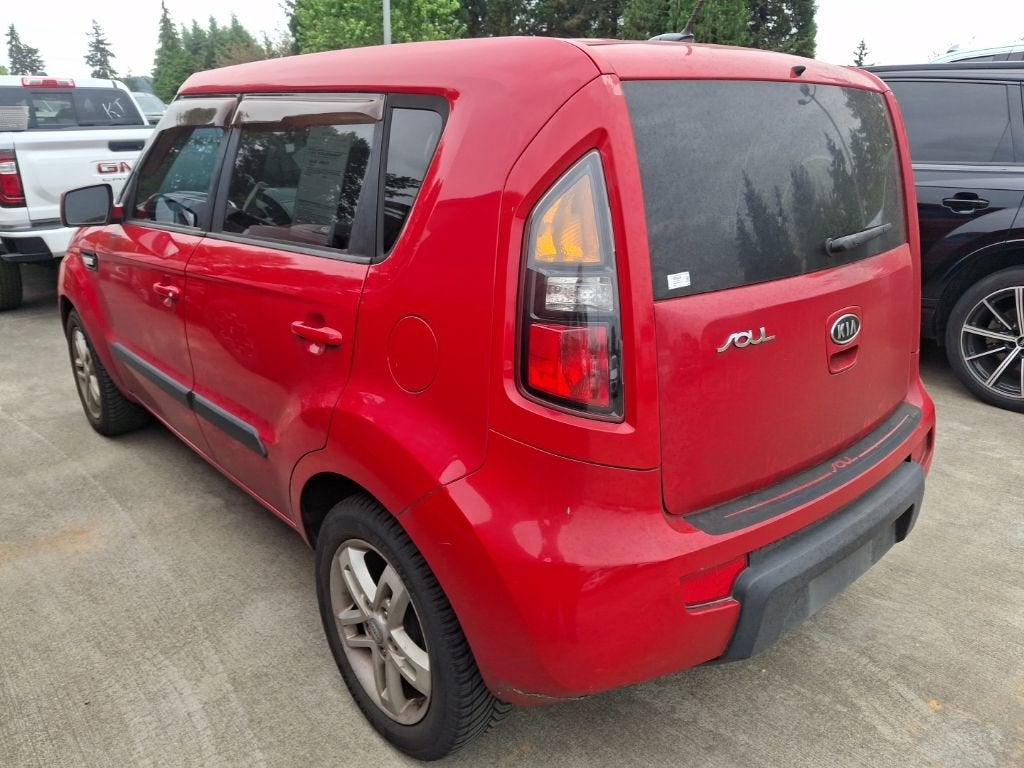 2011 Kia Soul +