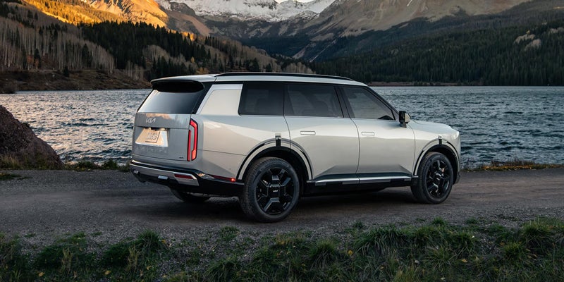2027 Kia Telluride Hybrid in Everett, WA - Side Profile